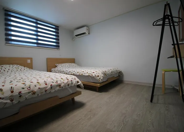 Guest house Bunk Backpackers 5*