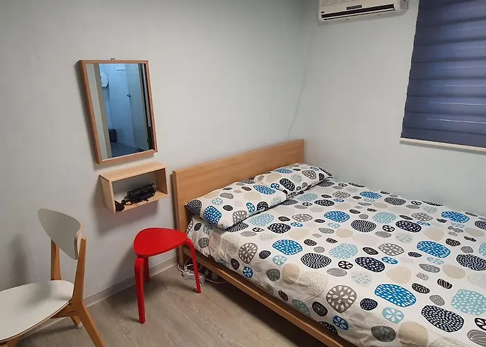 Bunk Backpackers 5*
