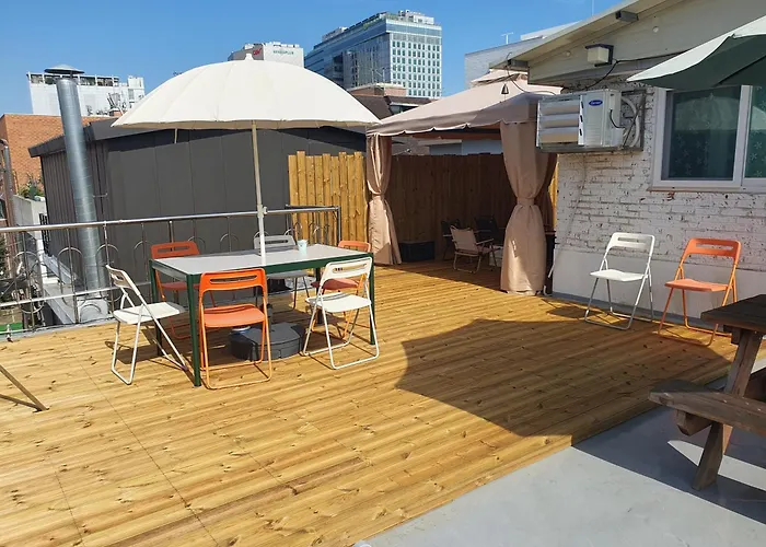 Bunk Backpackers Guest house 5*