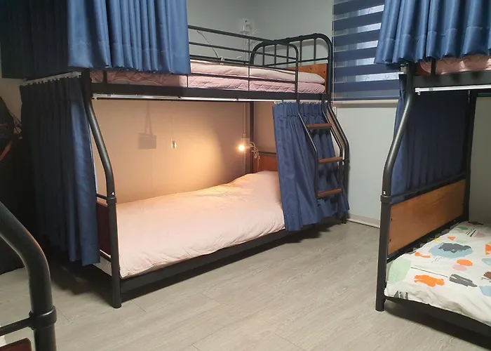 Bunk Backpackers 5* Seoul