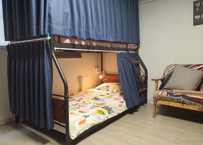 Bunk Backpackers Guest house Seoul